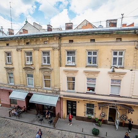 Апартаменти на Площі Ринок з новим сучасним ремонтом Львов Экстерьер фото